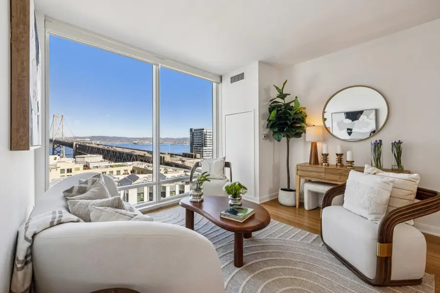 425 1st Street #1208, San Francisco, CA 94105 - #2