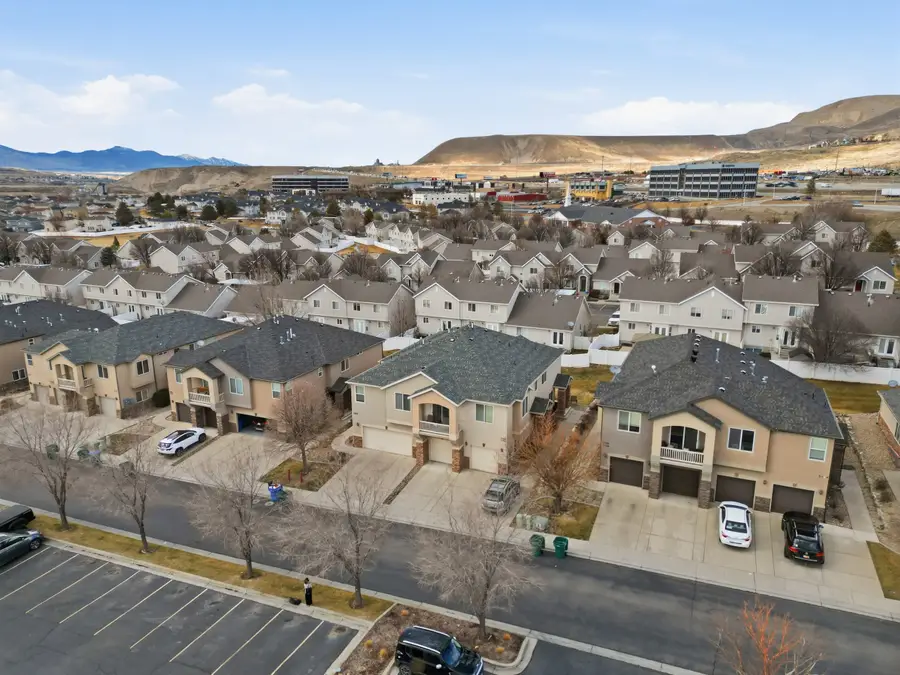 3086 Desert Lily Dr, Lehi, UT 84043 - #3