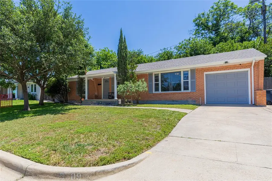 3509 Rogers Avenue, Fort Worth, TX 76109 - #2
