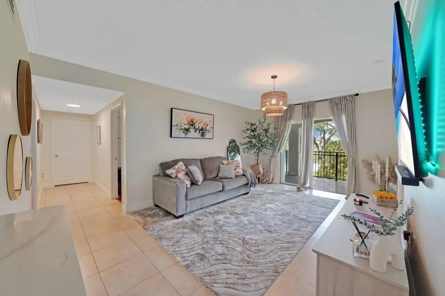231 SW 116th Avenue unit: 19208, Pembroke Pines, FL 33025 - #2