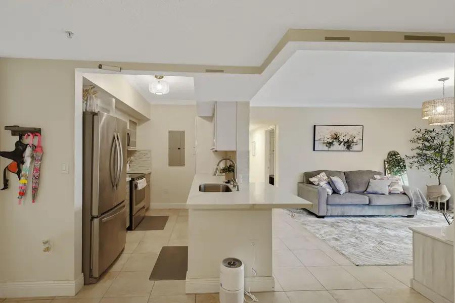 231 SW 116th Avenue unit: 19208, Pembroke Pines, FL 33025 - #3