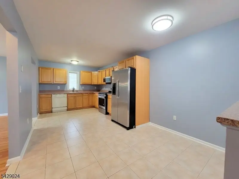 154 Norwood Ave #2, Lodi, NJ 07644 - #3