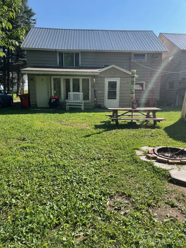 107 N Tamarack Street, Gwinn, MI 49841