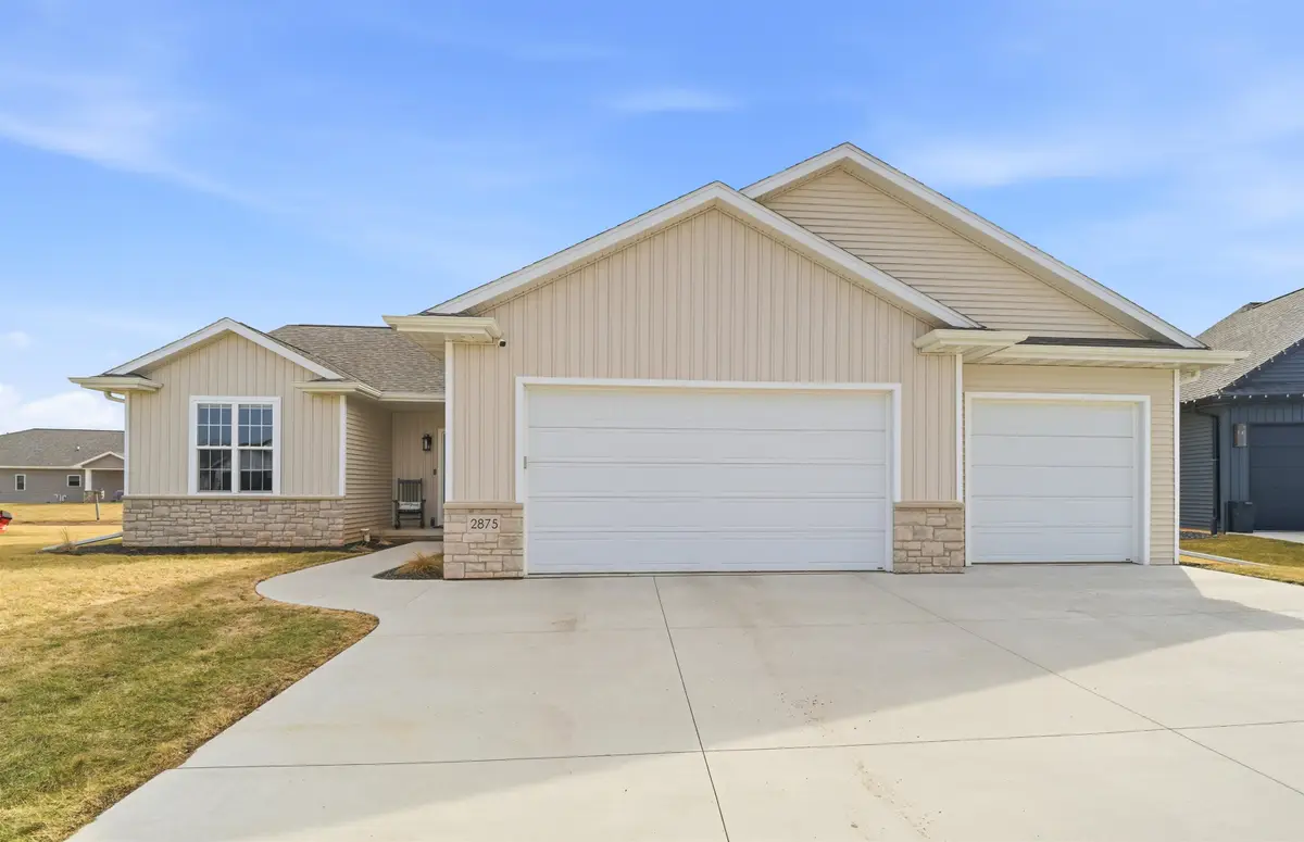 2875 E Turquoise Lane, Appleton, WI 54913 - #1