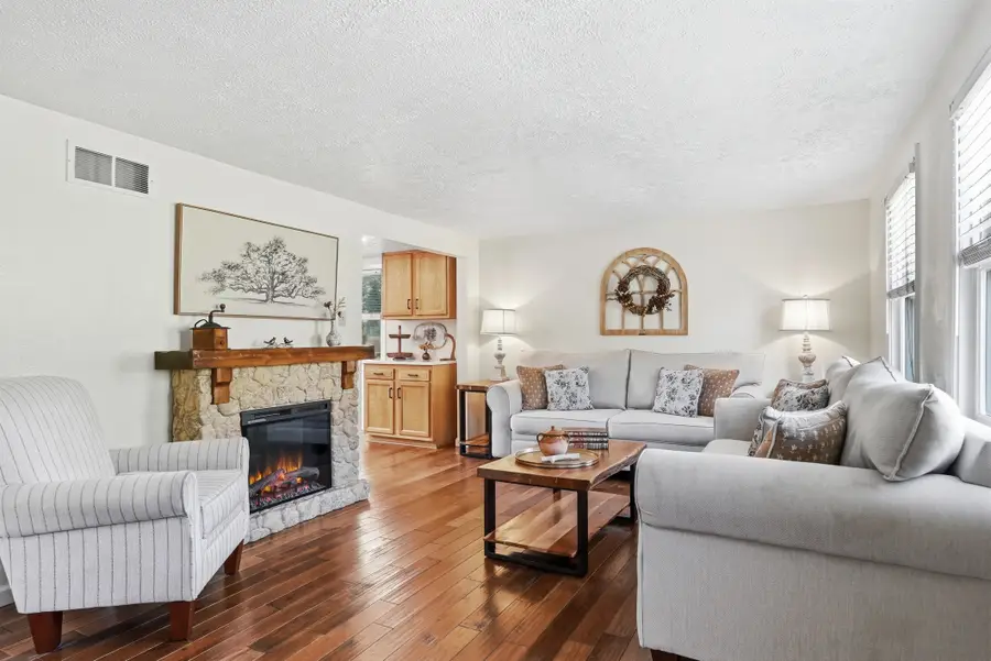 817 Vance Drive, Canonsburg, PA 15317 - #3