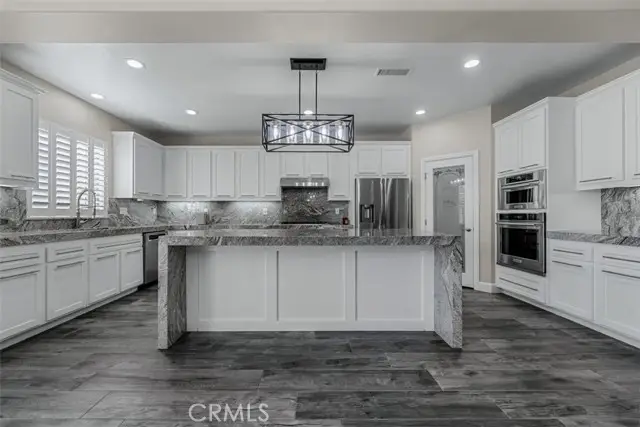 7557 Summer Day, Corona, CA 92883 - Image #2