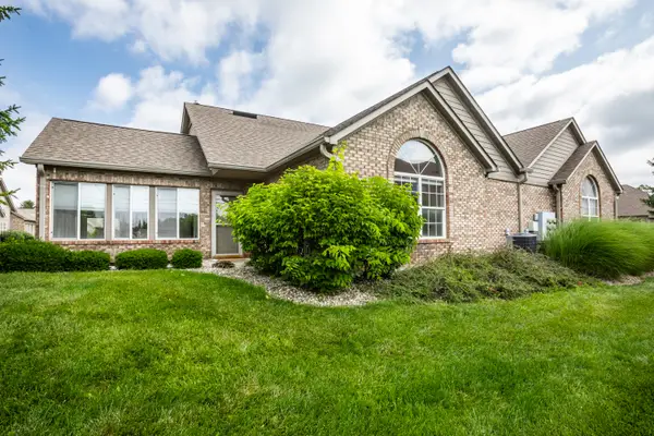 2336 Steeple Chase, Shelbyville, IN 46176