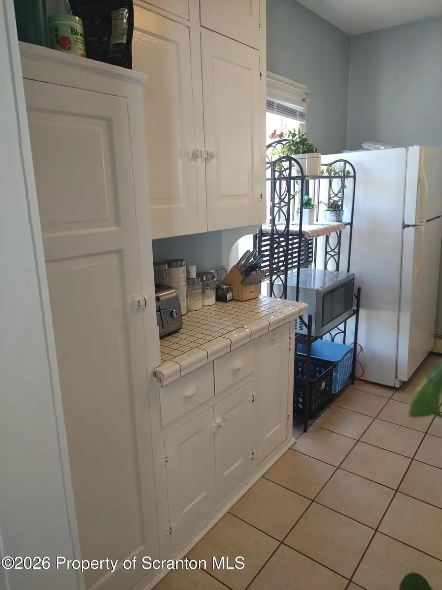 1019 Delaware Street unit: 2Nd Floor, Scranton, PA 18509 - #3