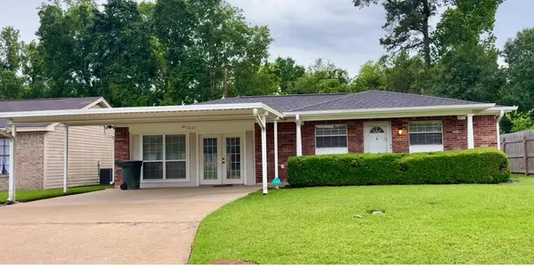 4665 Glen Oaks Circle, Beaumont, TX 77708