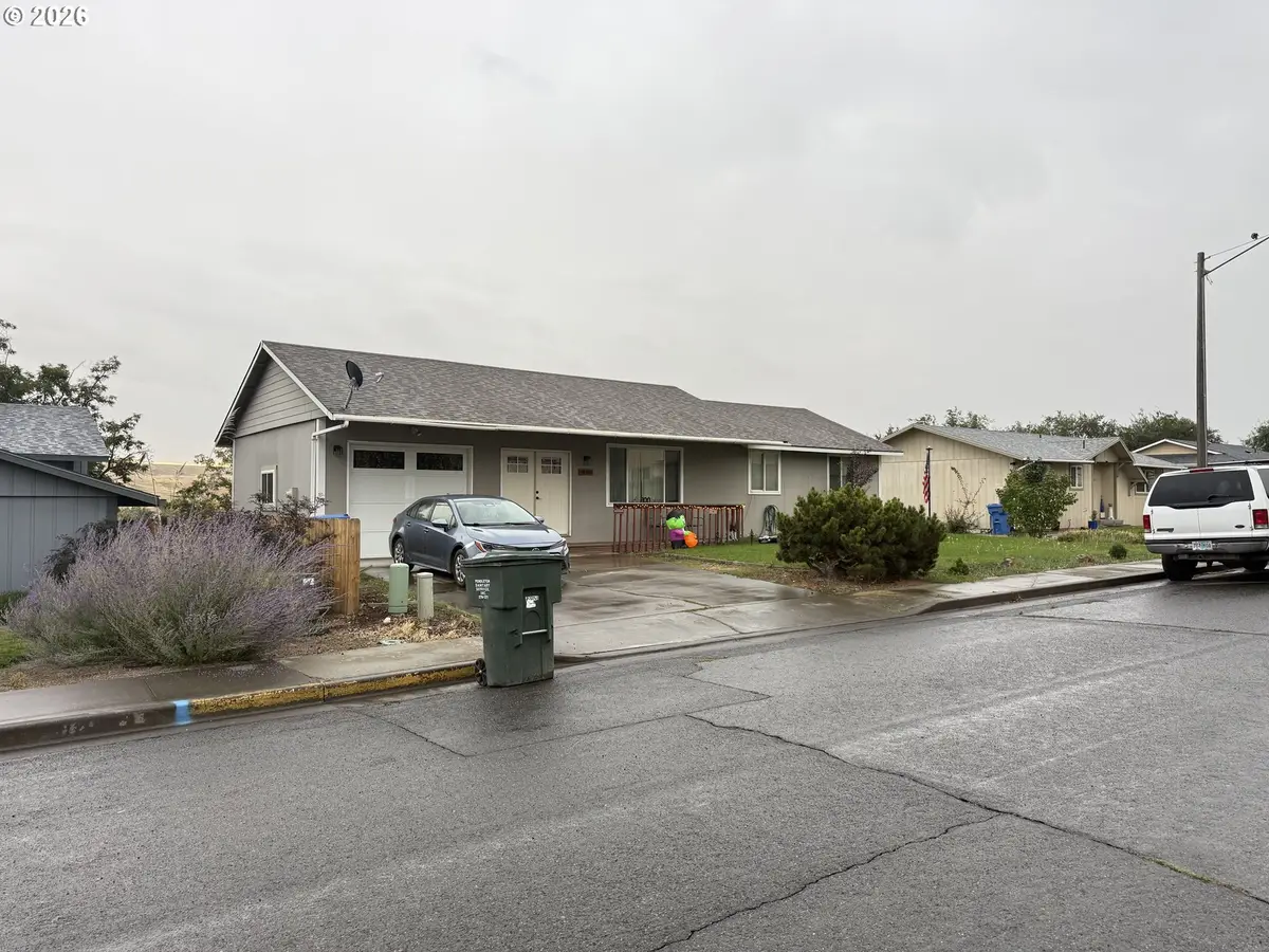 1814 SW 45th St, Pendleton, OR 97801 - #1