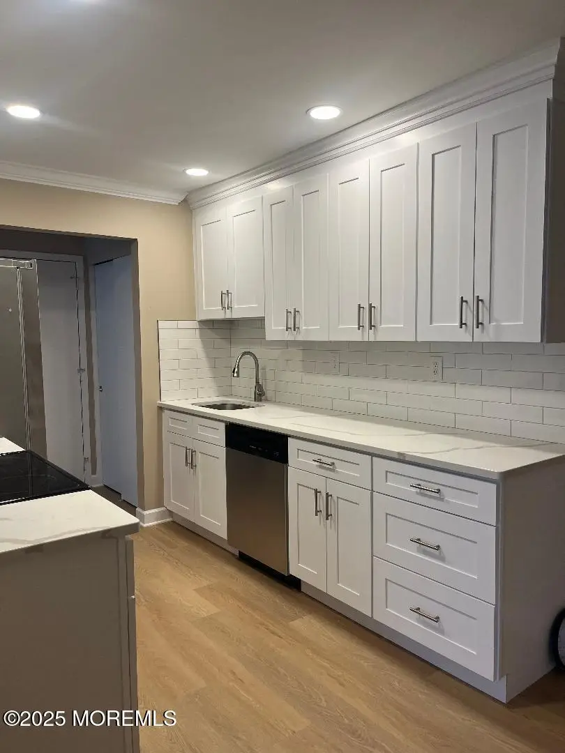 54 Amberly Drive #E, Manalapan Township, NJ 07726 - #2