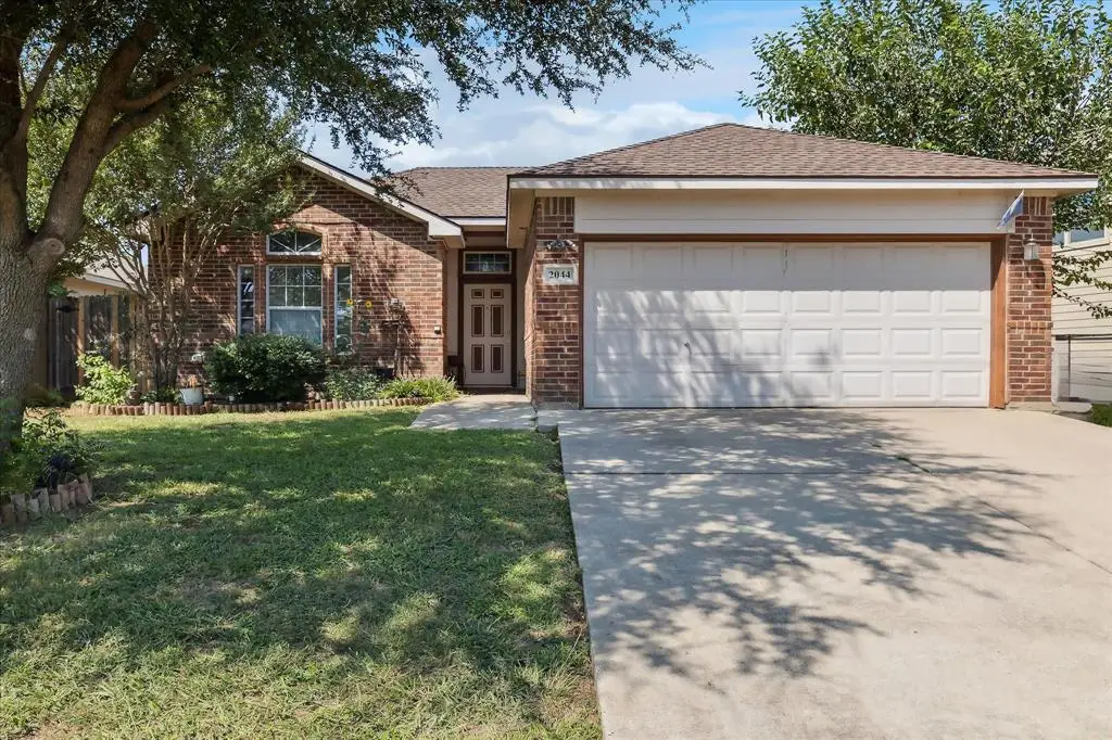 2044 Beacon Way, Fort Worth, TX 76140 - Image #1