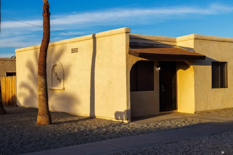 1945 S 1 Avenue, Yuma, AZ 85364 - #2