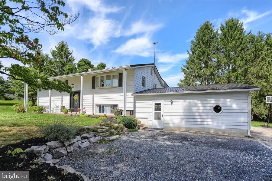 46 Blacksnake Rd, Duncannon, PA 17020 - #2