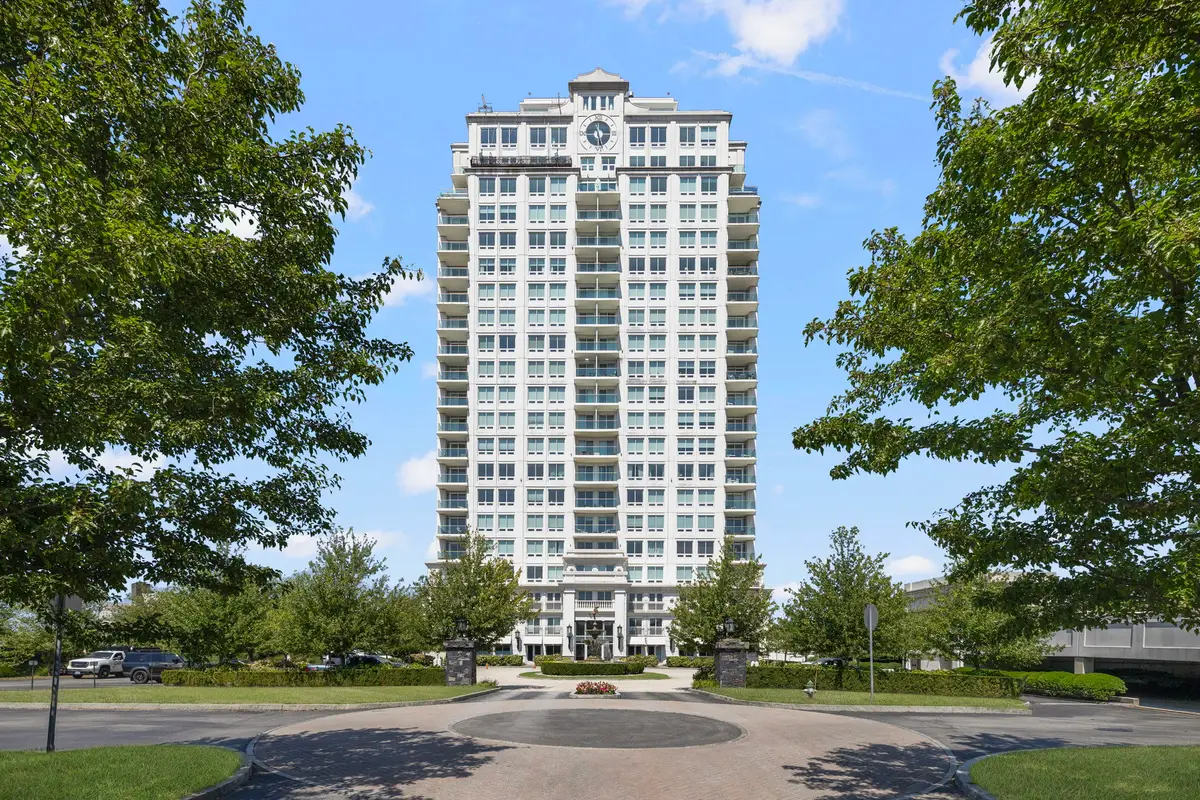 1 Tower Drive #302, Portsmouth, RI 02871 - #1