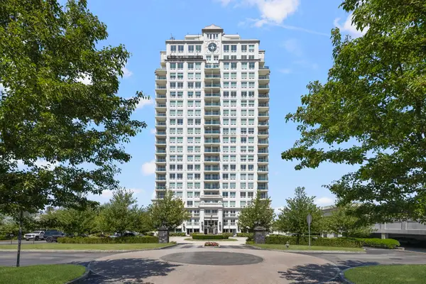 1 Tower Drive #302, Portsmouth, RI 02871