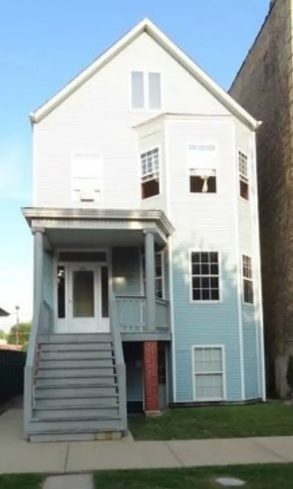 4207 N Sawyer Avenue #G, Chicago, IL 60618
