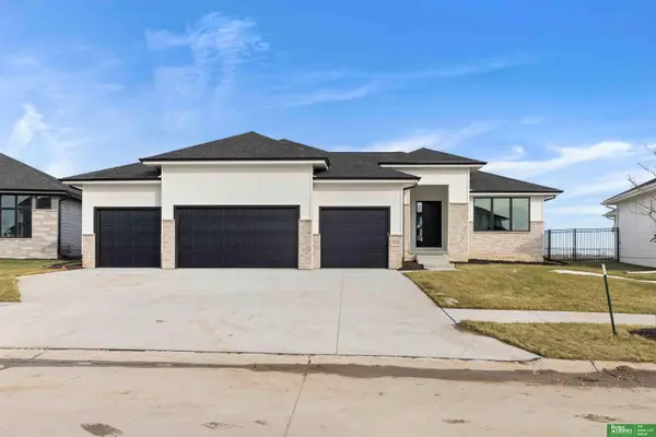 5415 N 196th Street, Elkhorn, NE 68022