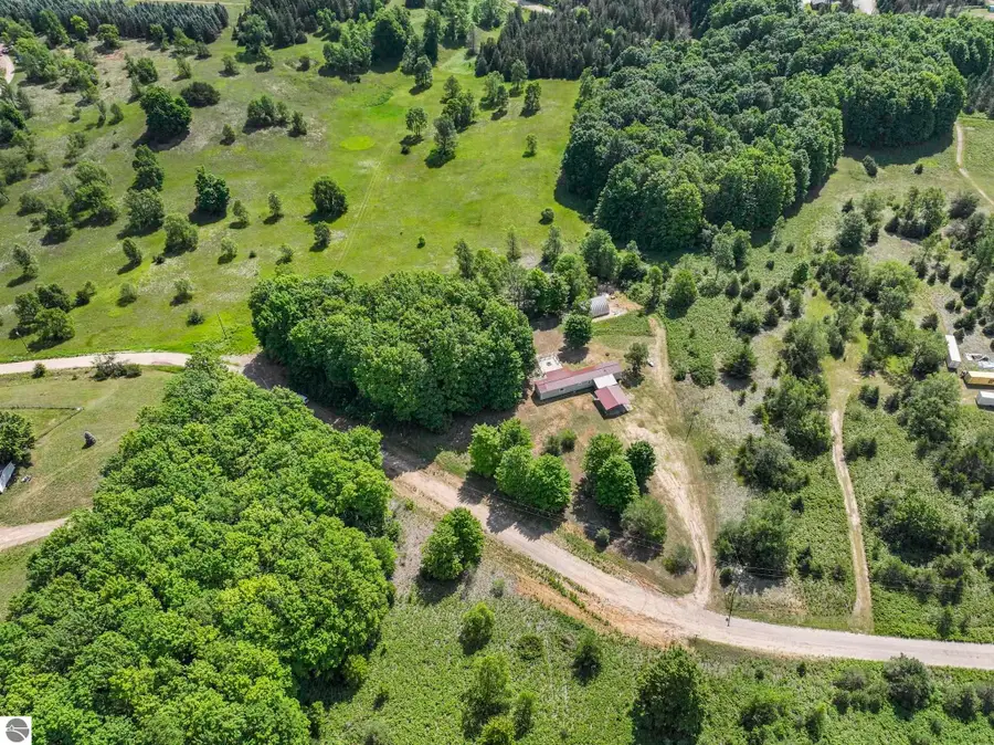 4622 Vista Valley Trail, Mesick, MI 49668 - #2