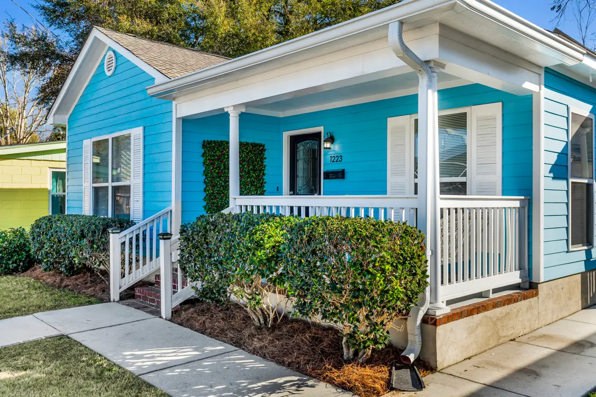 1223 E Waldburg Street, Savannah, GA 31404 - #1