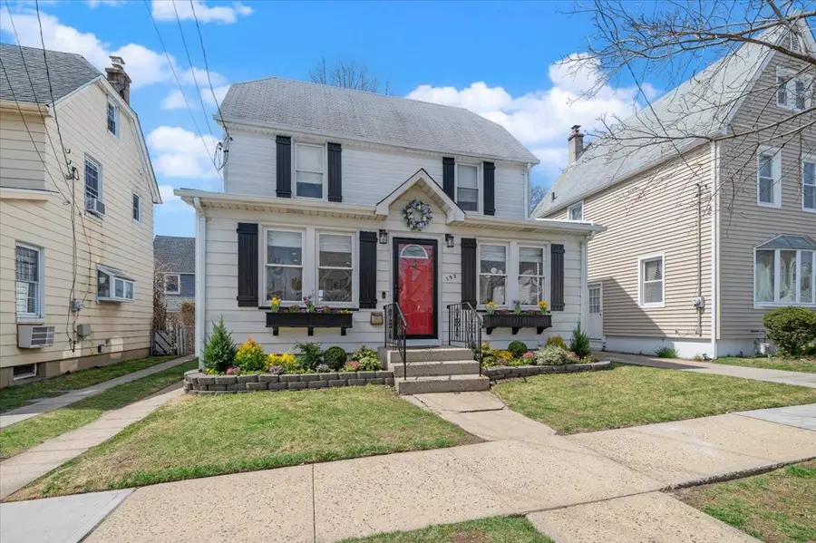 192 Broad Street, Williston Park, NY 11596 - #2