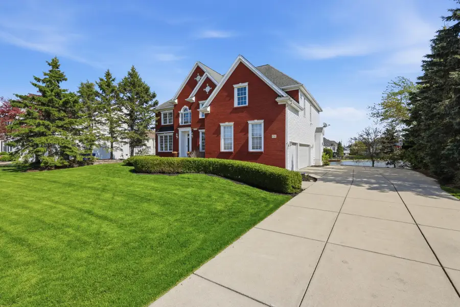 8780 Fairbrook Court, East Amherst, NY 14051 - #2