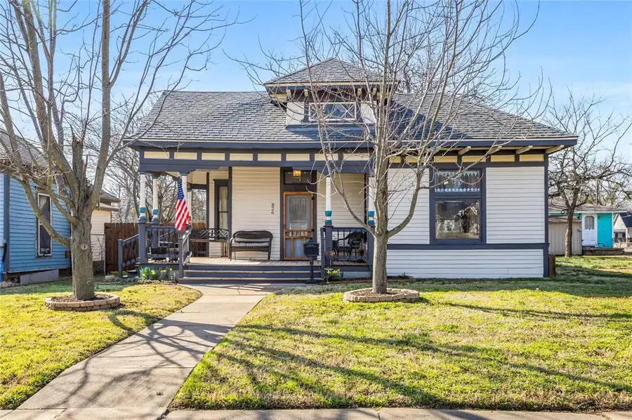 826 W Morton Street, Denison, TX 75020 - #2