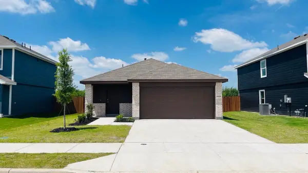 4224 Woodhill Bend Drive, Fort Worth, TX 76036