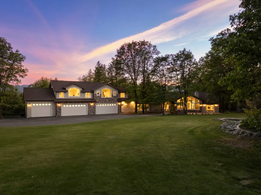1395 Northridge Drive, Mount Shasta, CA 97067 - #2