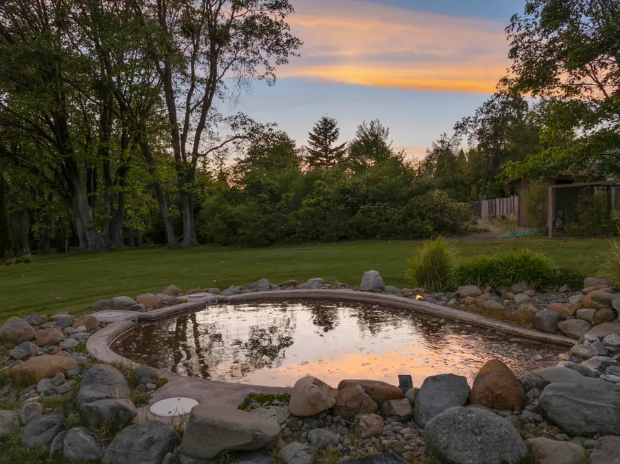 1395 Northridge Drive, Mount Shasta, CA 97067 - #3