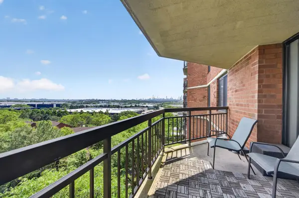 827 HARMON COVE TOWER #827, Secaucus, NJ 07094