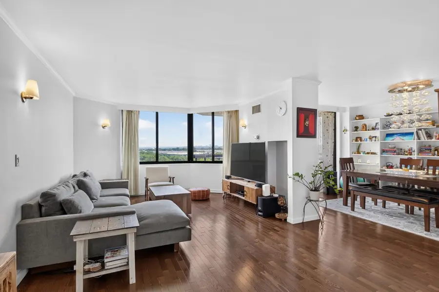 827 HARMON COVE TOWER #827, Secaucus, NJ 07094 - #2