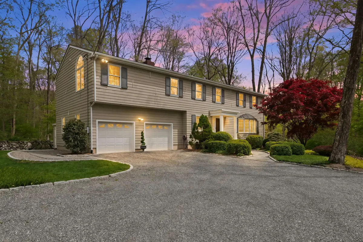 95 Alexandra Drive, Stamford, CT 06903 - #1