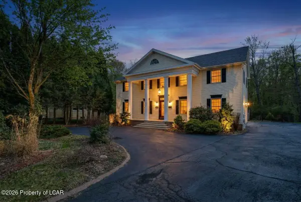 1424 E Broad St, HAZLETON, PA 18201