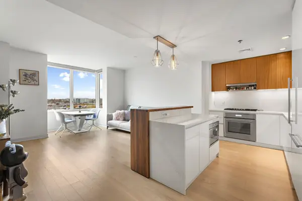 1000 Maxwell Lane 11I, Hoboken, NJ 07030