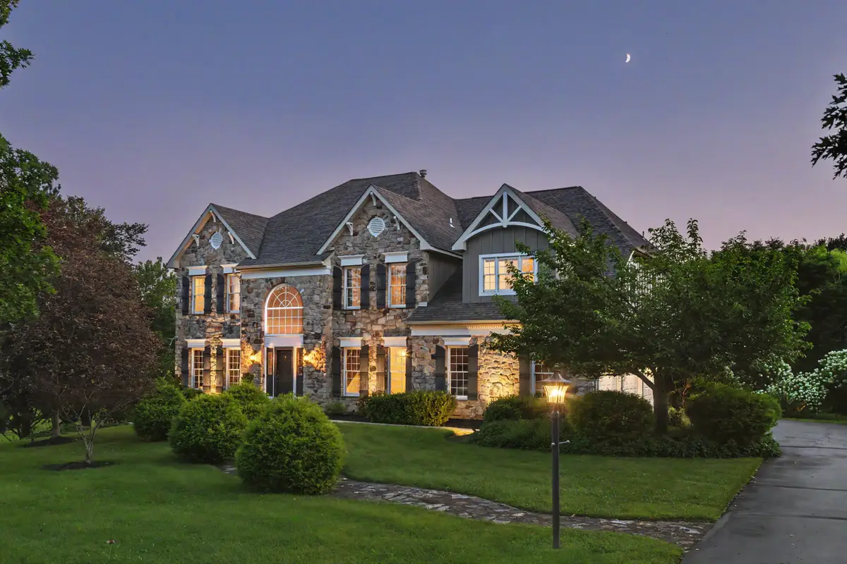 9 Sunrise Dr, Doylestown, PA 18901 - #1