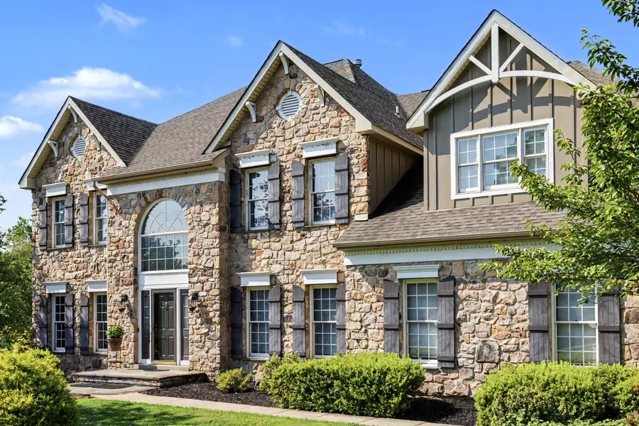 9 Sunrise Dr, Doylestown, PA 18901 - #3