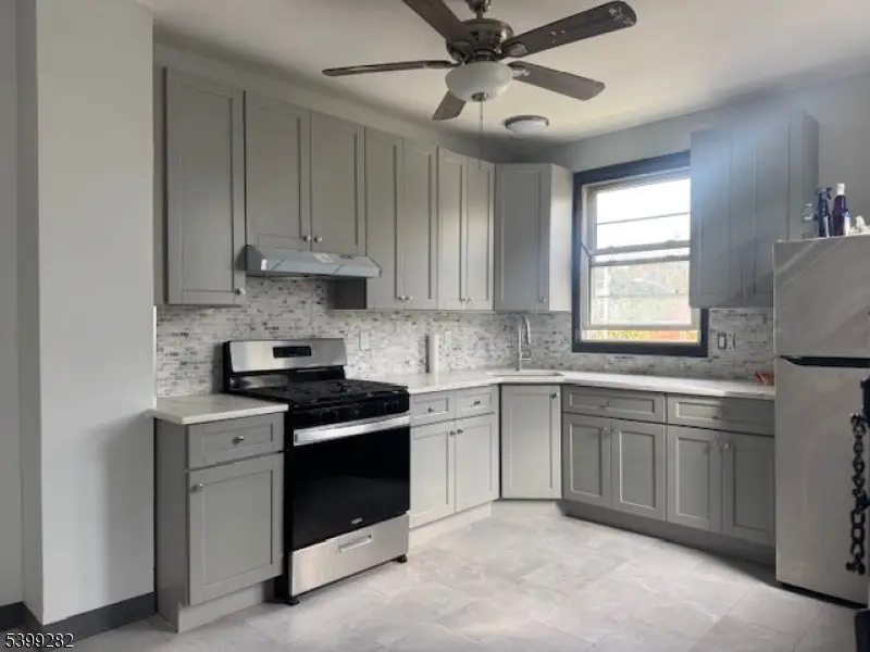 211 W Saint Georges Ave, Linden, NJ 07036 - Image #3