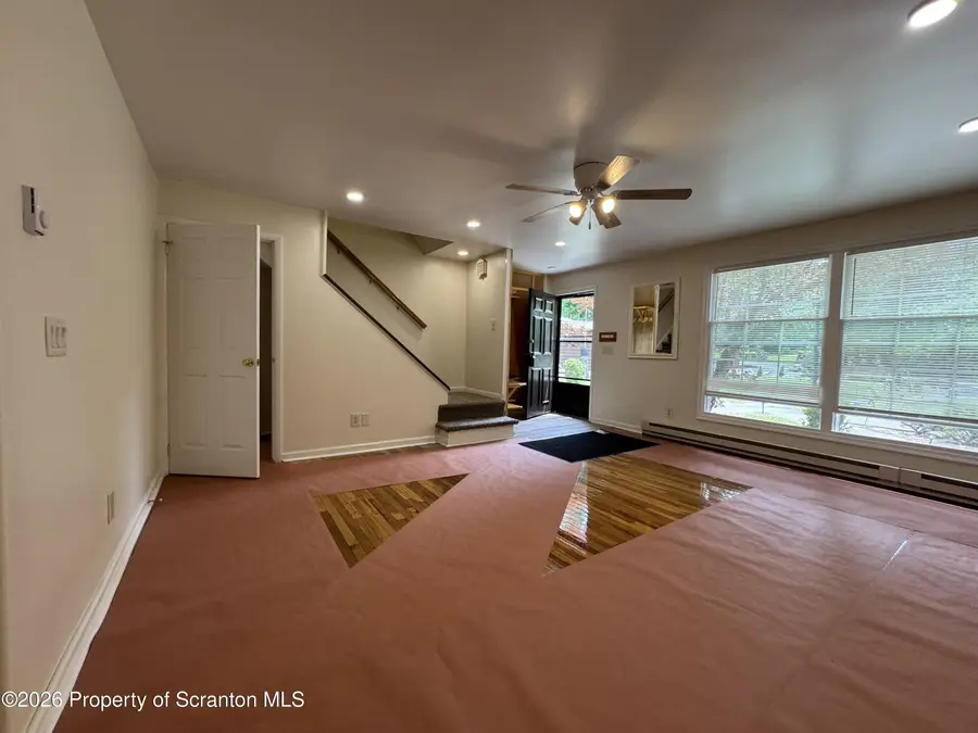 4382 Elmhurst Blvd, Dunmore, PA 18512 - #3