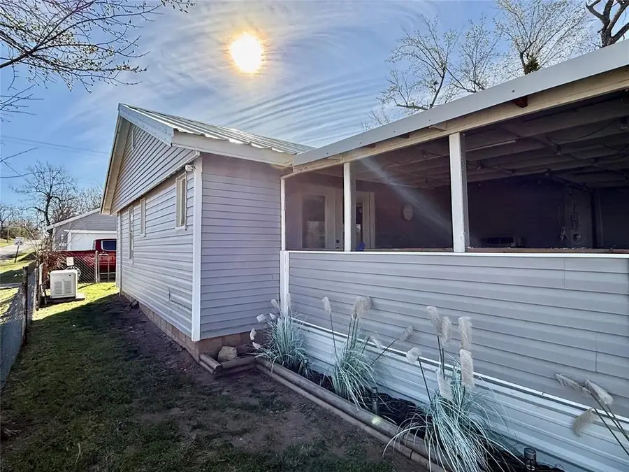 626 N Main Street, Cement, OK 73017 - #3