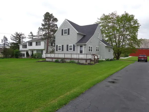 3303 Akins Road, North Royalton, OH 44133