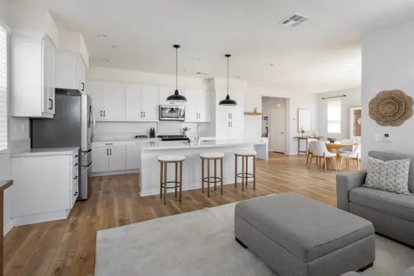 9392 Song Bird Way, Santee, CA 92071