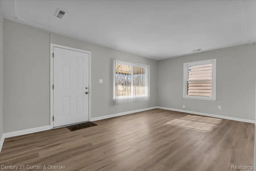 7011 Lozier Avenue, Warren, MI 48091 - #3