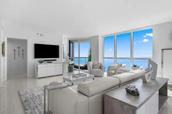 101 S Fort Lauderdale Beach Boulevard #1807, Fort Lauderdale, FL 33316