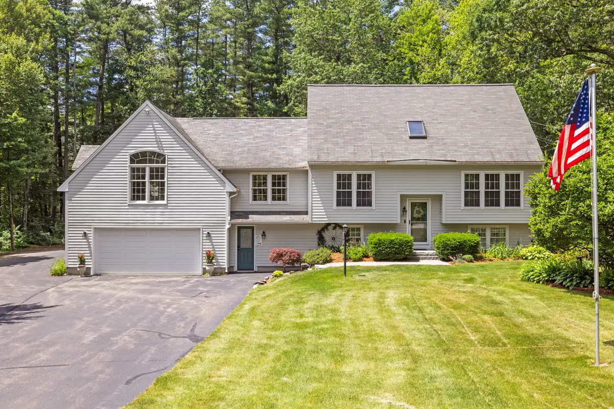 25 Chatfield Drive, Litchfield, NH 03052 - Image #1