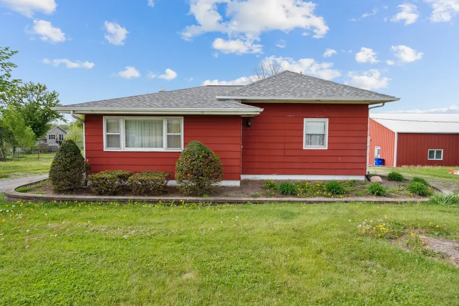 1895 33rd Avenue Sw, Cedar Rapids, IA 52404 - #2