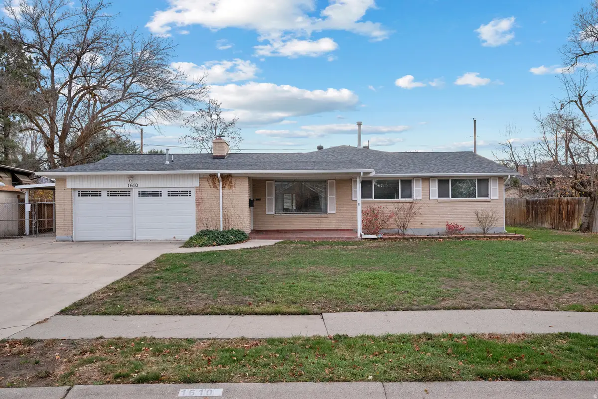 1610 E Moor Dale Ln S, Holladay, UT 84117 - #1