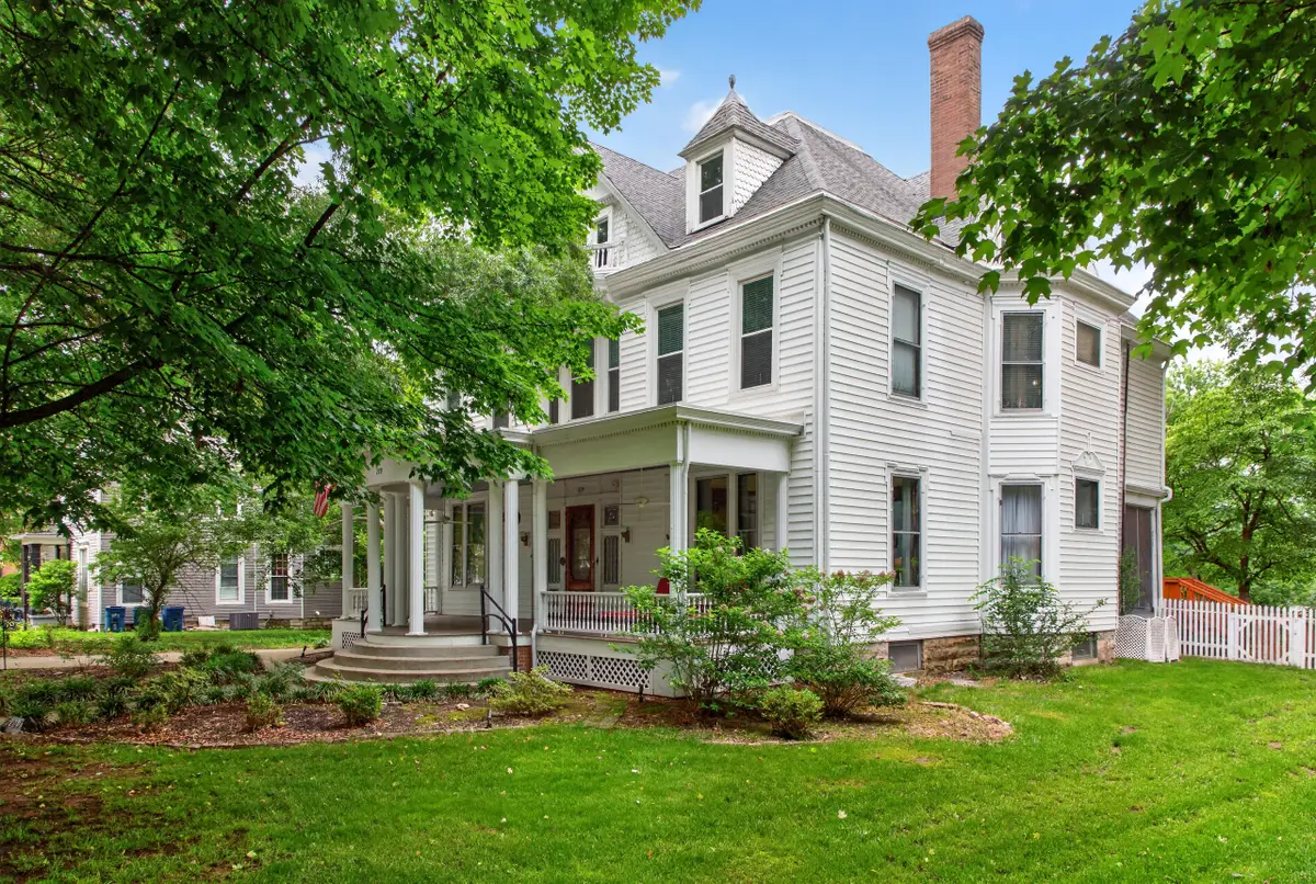 229 W Lexington Avenue, Danville, KY 40422 - #1