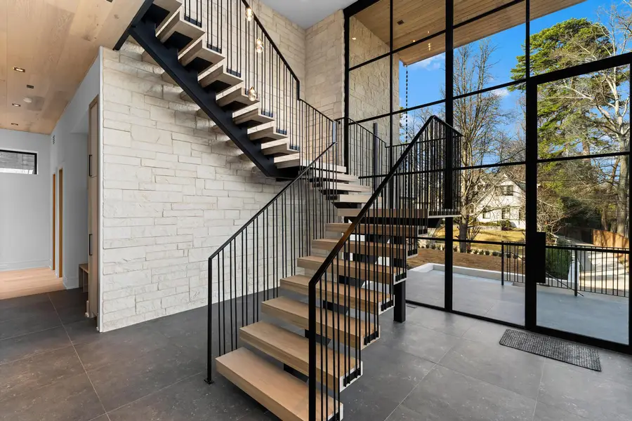 843 Yorkshire Road, Atlanta, GA 30306 - Image #3