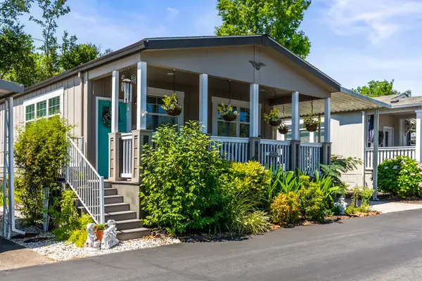 2412 Foothill Blvd Boulevard #10, Calistoga, CA 94515